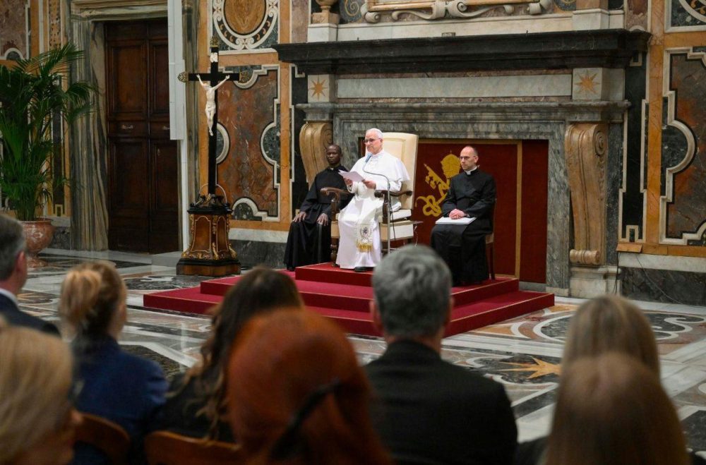 Лев XIV: христианин в политике служит людям, а не идеологиям