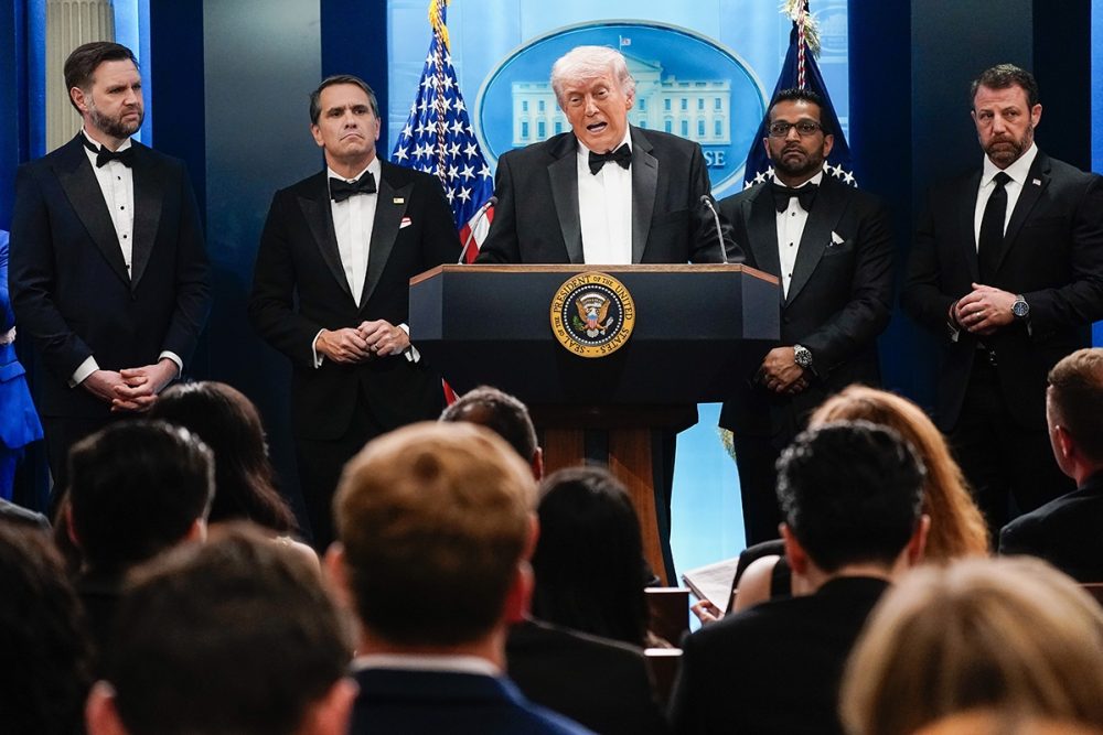 Трамп занял решительную позицию после стрельбы на ужине АККБ, призвав американцев мирно разрешать разногласия