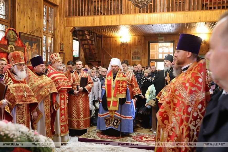 В 40-ю годовщину Чернобыльской катастрофы Патриарший экзарх всея Беларуси совершил Литургию в храме Архангела Михаила в Гомеле