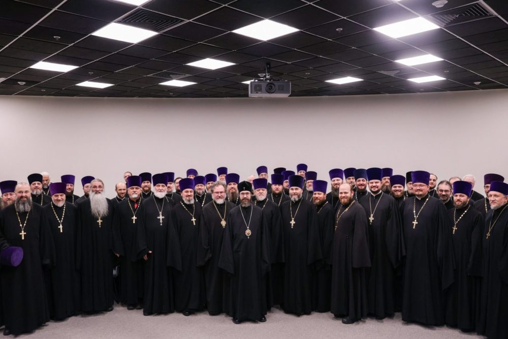 Пастырская конференция Северо-Западного викариатства обсудила ИИ и кризис семьи