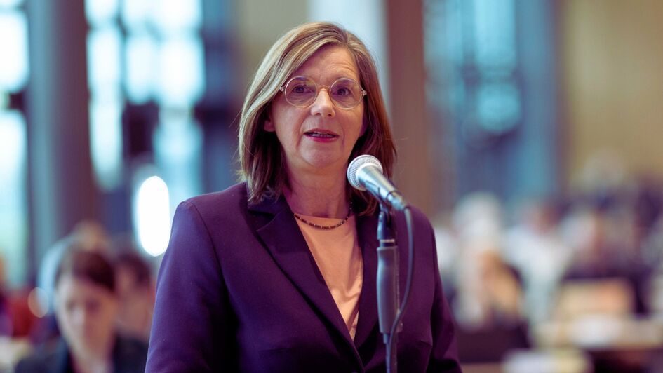 Бывшая президент Синода ЕЦГ Катрин Гёринг-Эккардт отмечает 60-летие