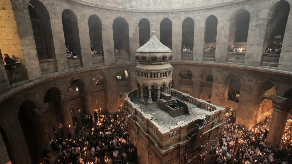 В Русской духовной миссии сообщили о времени схождения Благодатного огня