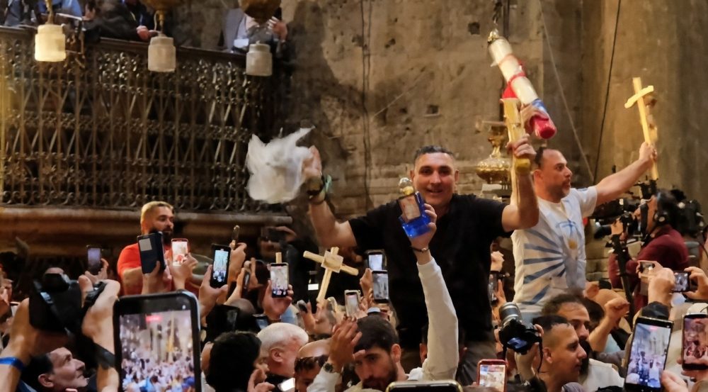 В Иерусалиме стартовала процессия перед схождением Благодатного огня