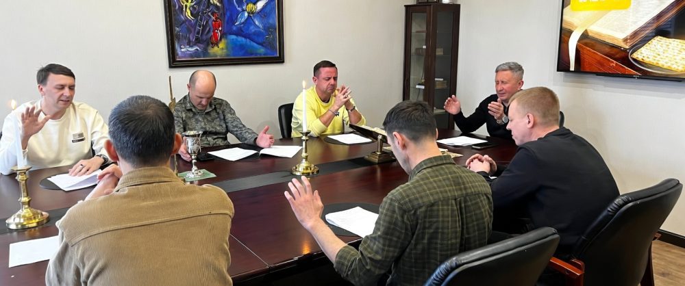 В Иркутске пасторы евангельских церквей провели совместное богослужение накануне Пасхи