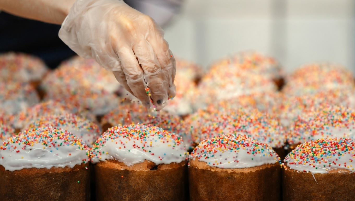 В Петербурге передали пасхальные наборы военнослужащим СВО