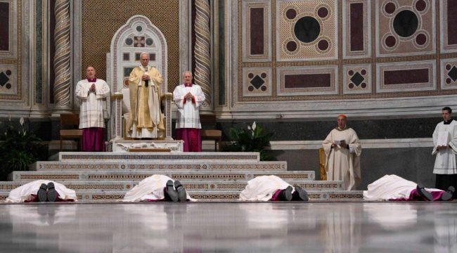 Лев XIV хиротонисал четырёх епископов для Рима