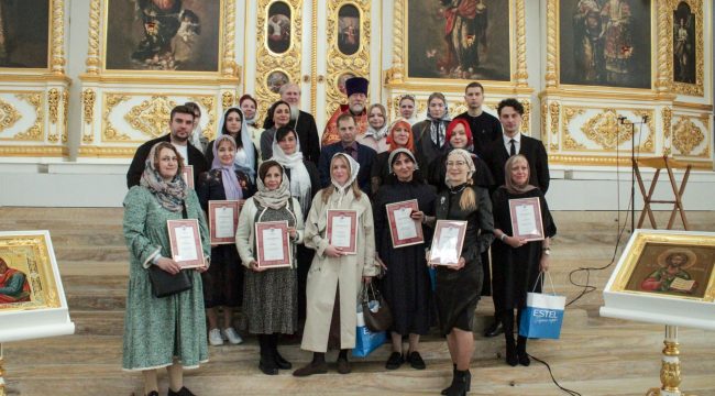 Парикмахеры-добровольцы удостоены наград Синодального отдела по благотворительности