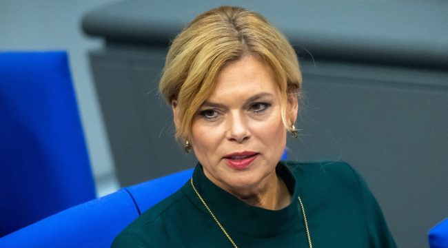 Церковь должна быть "чем-то большим, чем НПО"