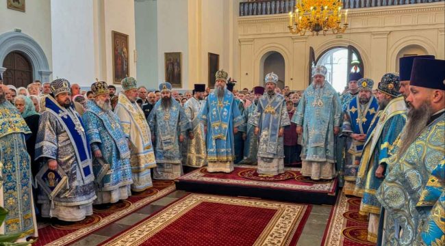 Патриарший экзарх всея Беларуси возглавил торжества в честь явления Жировичской иконы Божией Матери