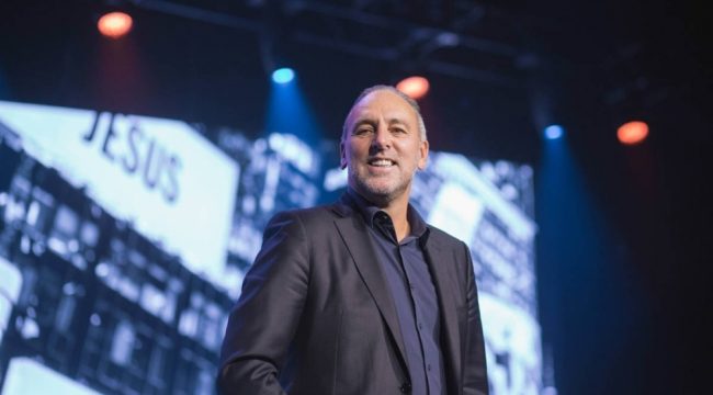 Брайан Хьюстон заявил, что его аккаунт X был "скомпрометирован": "Я не смотрю порнографию"