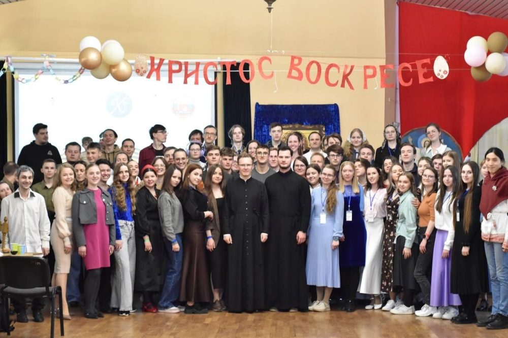 В Тропареве прошел I Пасхальный фестиваль молодежных клубов Михайловского благочиния
