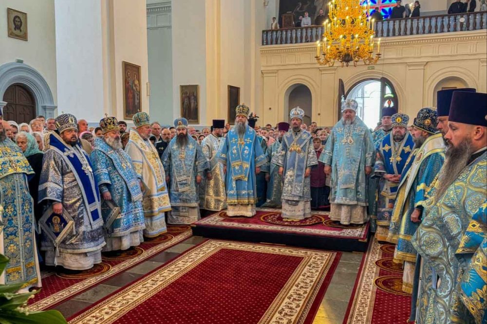 Патриарший экзарх всея Беларуси возглавил торжества в честь явления Жировичской иконы Божией Матери