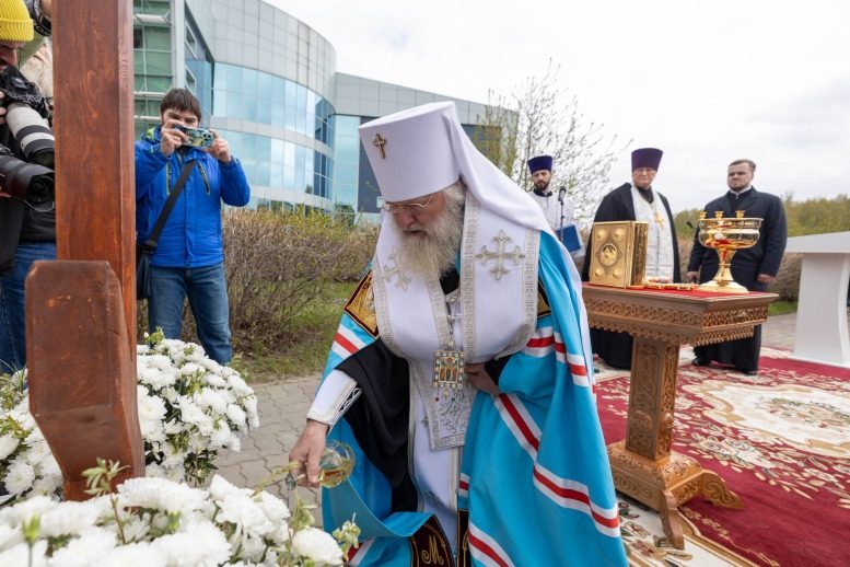 В Ханты-Мансийске заложили храм-часовню в честь Собора новомучеников и исповедников Церкви Русской