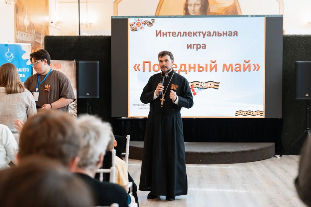 Молодежный слет ко Дню Победы прошел в викариатстве Новых территорий