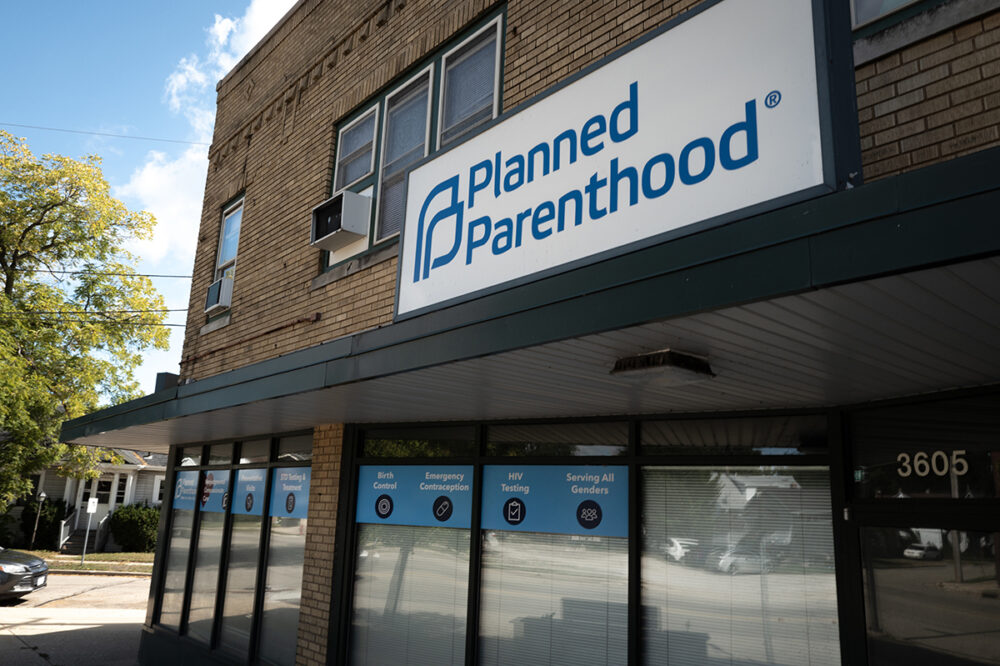 Почти 80% клиник Planned Parenthood предлагают 'процедуры отторжения пола': доклад