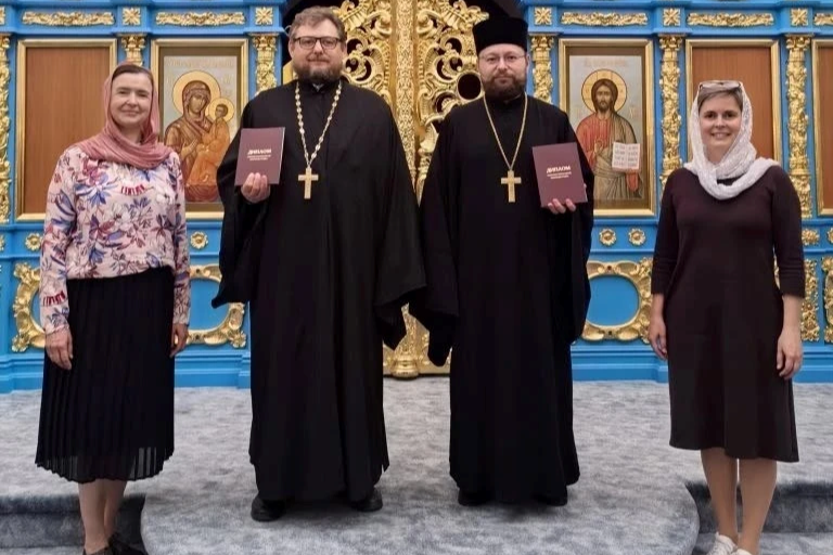 Священники впервые прошли профессиональную аттестацию переводчиков русского жестового языка