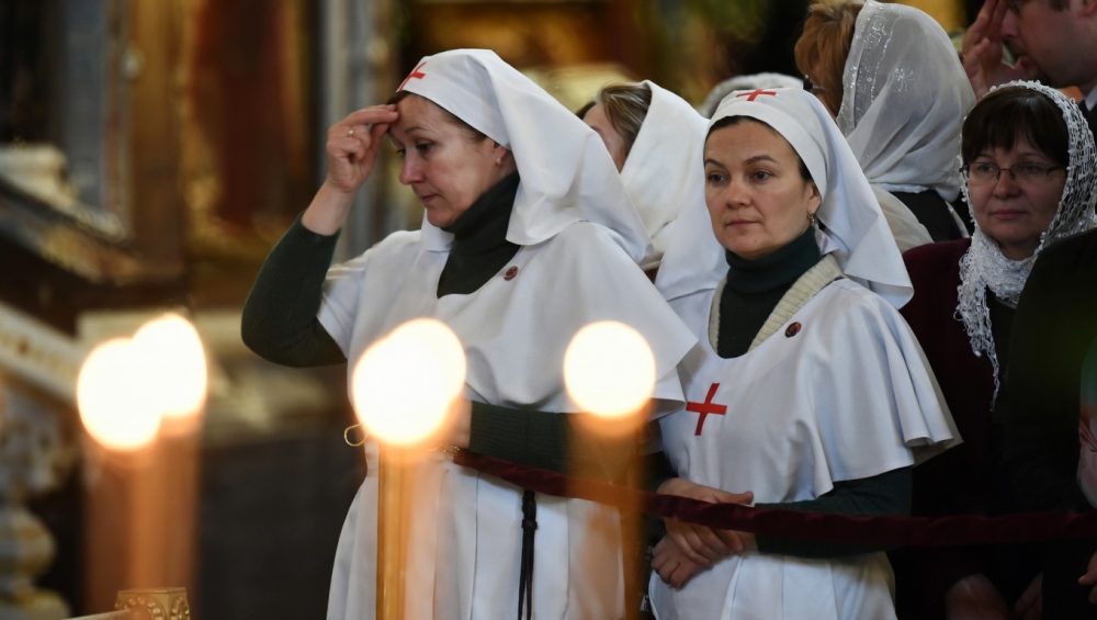 В РПЦ насчитали более 900 сестричеств милосердия