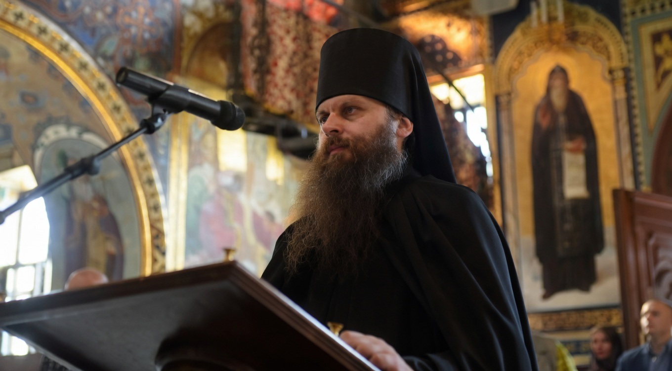 В Киеве задержали насельника Киево-Печерской лавры УПЦ