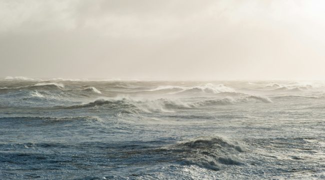 Чтобы понять, как Иисус ходил по воде, обратитесь к Ветхому Завету