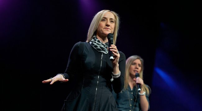 Церкви нужны женщины, которые учат, ведут и проповедуют