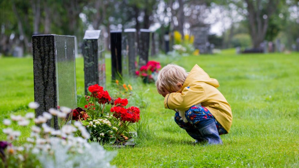 Не ждите трагедии, чтобы поговорить с детьми о смерти