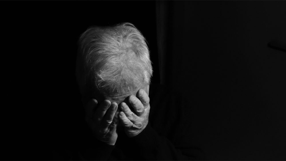 Быть грустным — это нормально: скрытое благословение горя