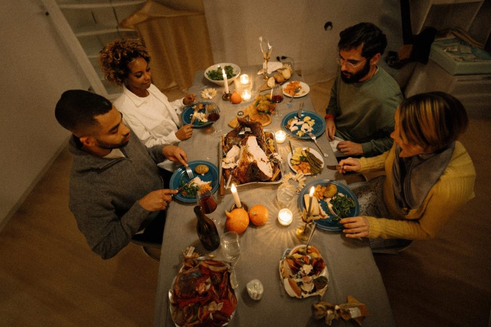 Руководство интроверта по выживанию во время праздников