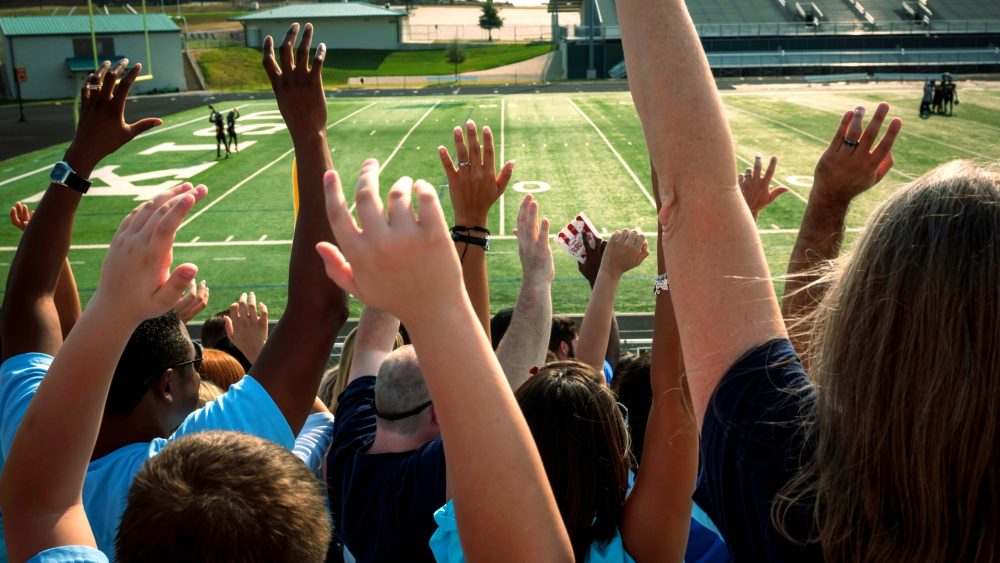 Молодежный спорт и церковь: 8 стратегий служения для вовлечения семей