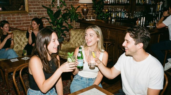 Новая трезвость: почему поколение Z пьет меньше