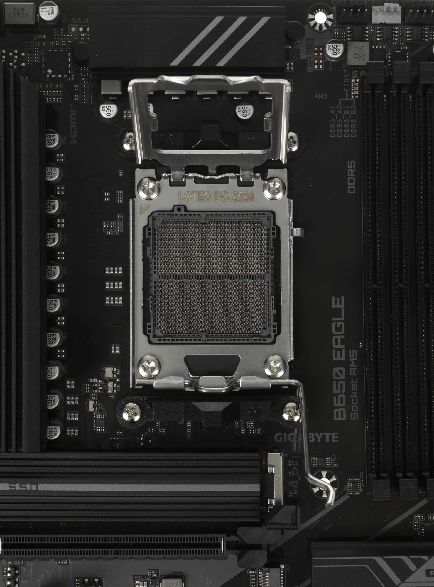 Материнская плата Gigabyte B650 EAGLE Socket AM5 AMD B650 4xDDR5 ATX AC`97 8ch(7.1) GbLAN RAID+HDMI+DP — изображение 12