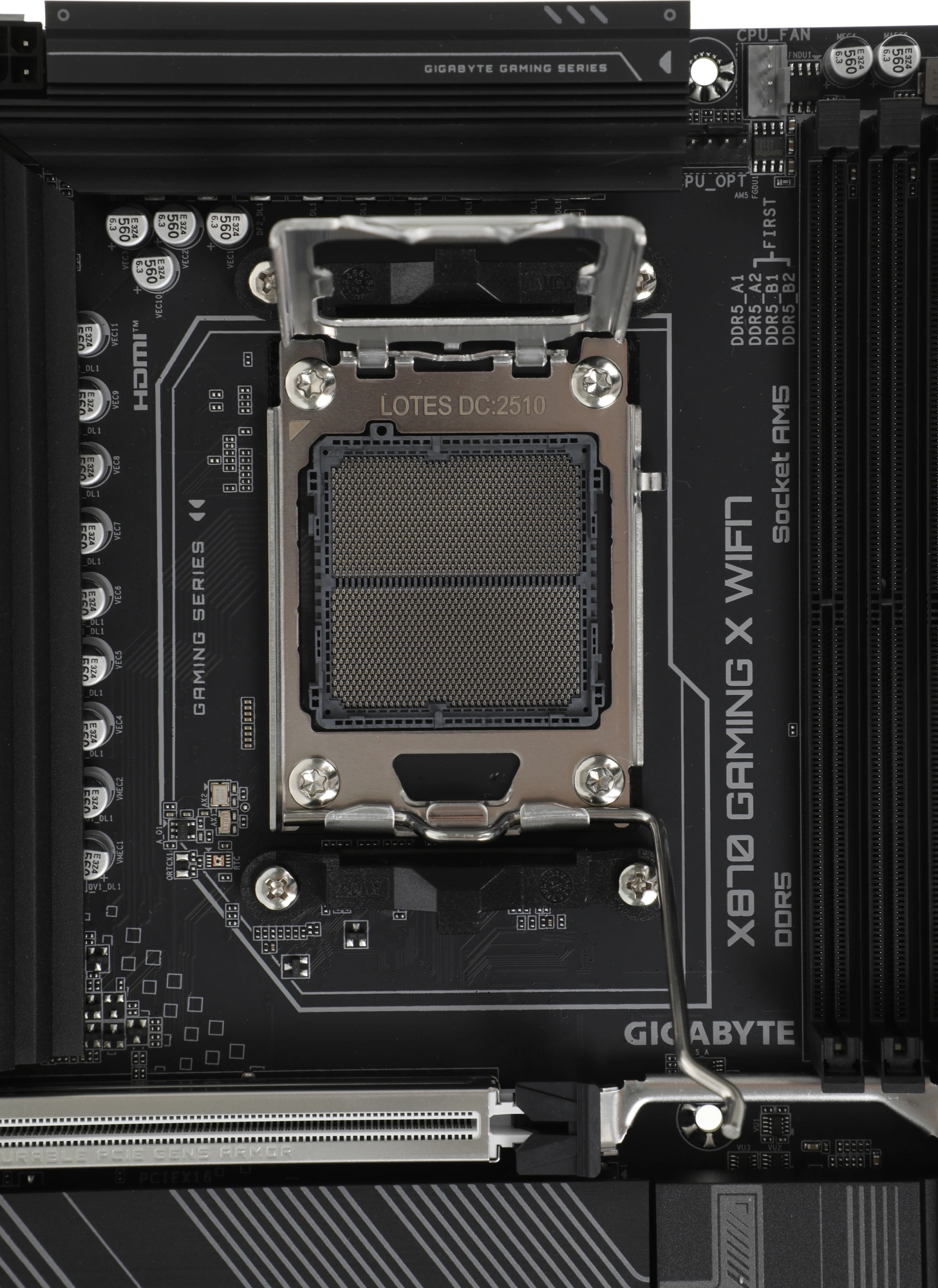 Материнская плата Gigabyte X870 GAMING X WIFI7 Socket AM5 AMD X870 4xDDR5 ATX AC`97 8ch(7.1) 2.5Gg RAID+HDMI — изображение 2