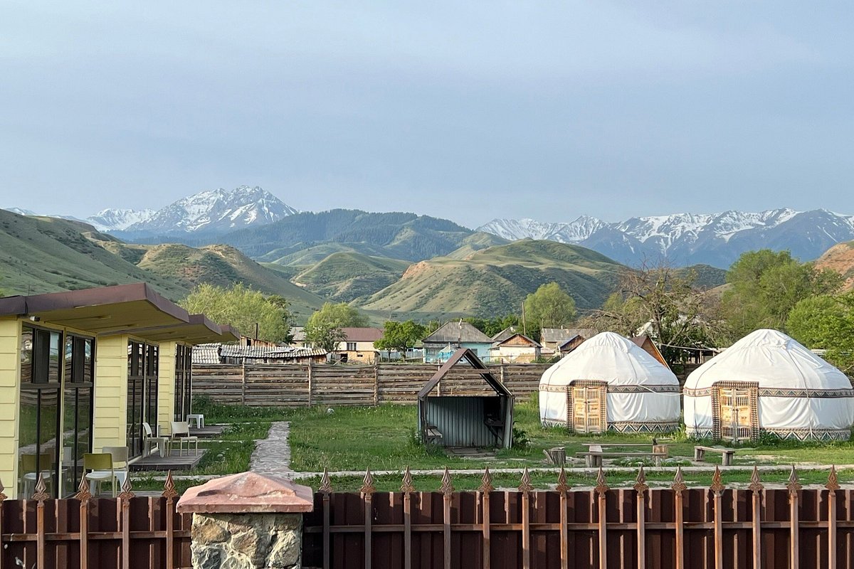 सती घाटी at कोलसाई झीलें, Kazakhstan