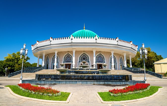 5 स्टैन ग्रैंड मुहिम Tour route with scenic nature in Kazakhstan