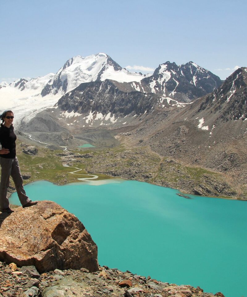 6-दिनों की साहसिक यात्रा किर्गिस्तान में Tour route with scenic nature in Kazakhstan
