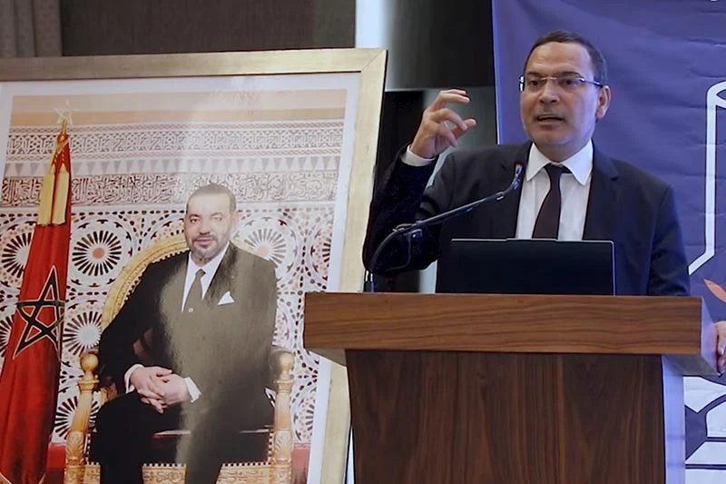الخلفي: "البوفا والبيجيدي"
