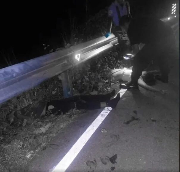 Mueren 2 jóvenes y 2 quedan heridos en choque de motos en El Ostional