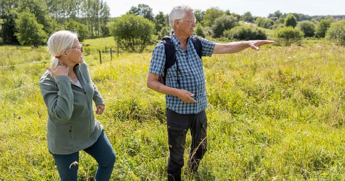 Lena Lilliér och Thomas Arnström är rädda för hur natur även utanför det tänkta området skulle påverkas av en anläggning. Till exempel naturreservatet Liaängen.