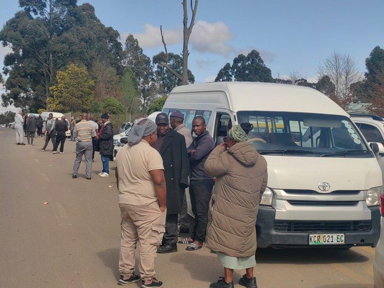Ngcobo taxi drivers meet government to resolve Intercape bus dispute
