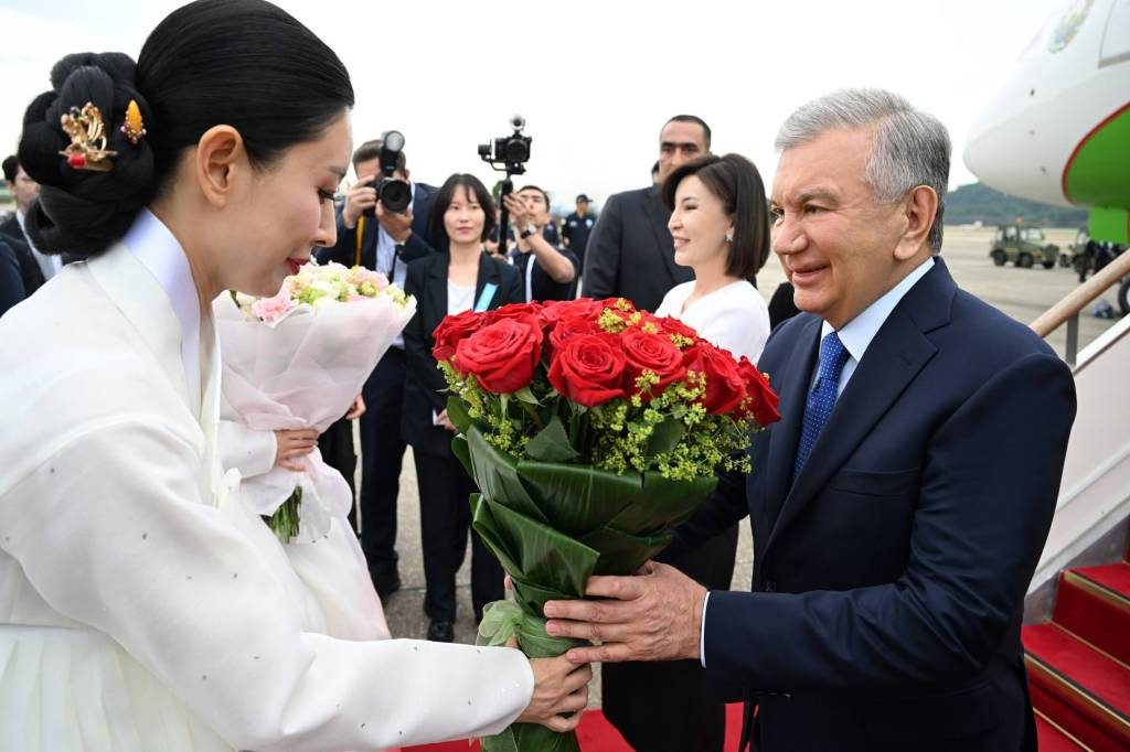 Ўзбекистон Республикаси Президенти Корея Республикасига келди