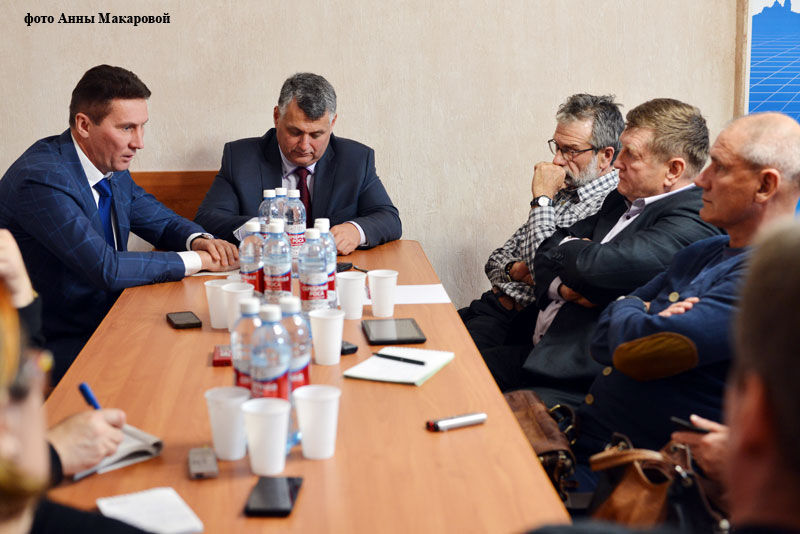 О «побеге» Игоря Потютькова и проблемах строителей