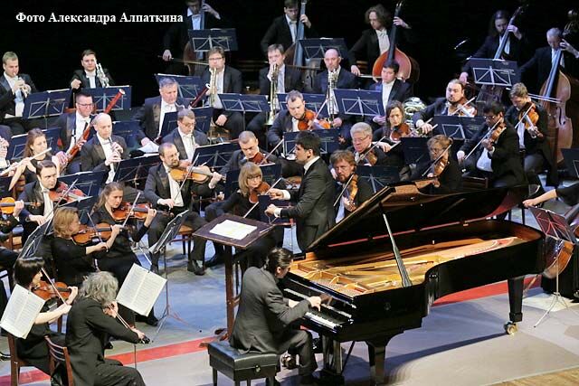 В Кургане звучала космическая музыка в исполнении оркестра имени Е. Ф. Светланова