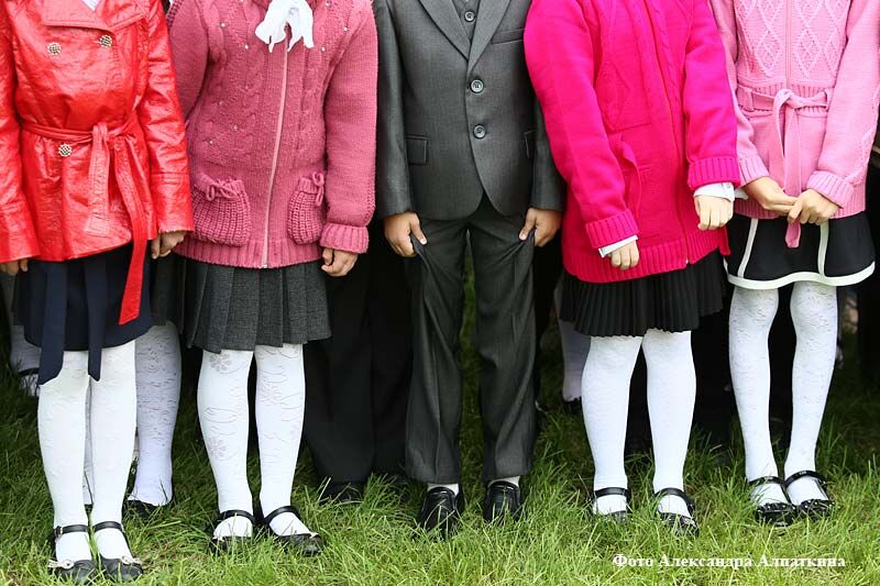 Специалисты Роскачества тайно закупят школьную форму для проверки на безопасность