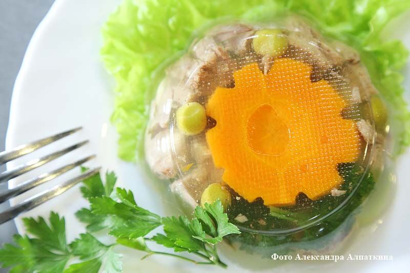 В Кургане прошла очередная аттестация школьных поваров