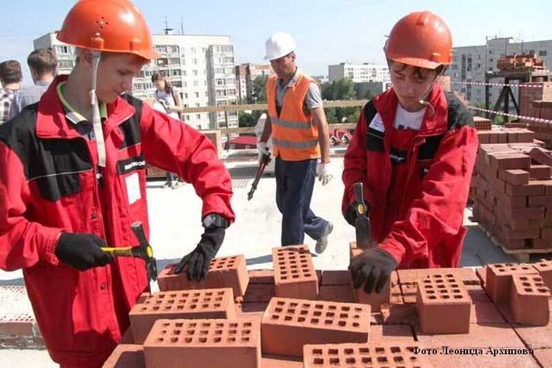 В Кургане разыскивают соискателей премии главы города «Трудящаяся молодежь-2017»