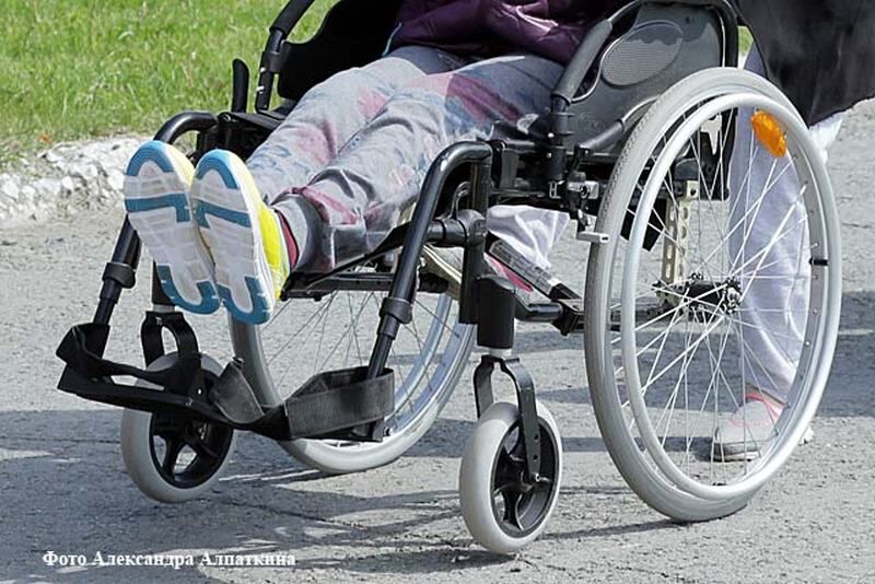 Школьники с ограниченными возможностями здоровья, которые обучаются на дому, будут получать денежную компенсацию за питание