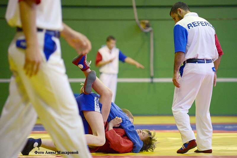У курганцев три медали первенства страны по самбо