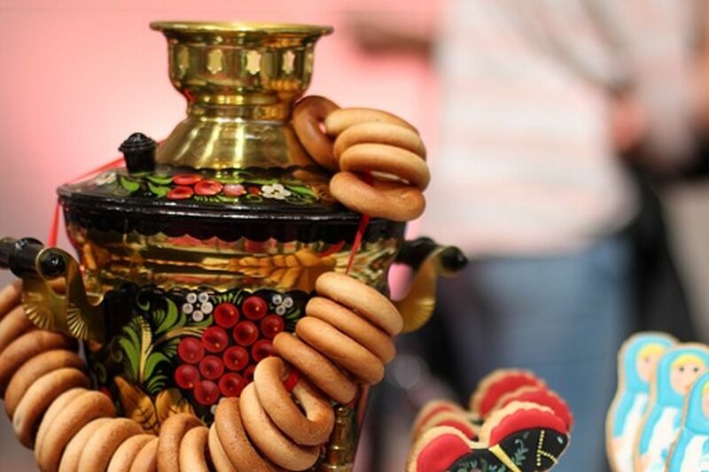 За хлебом и солью — в библиотеку