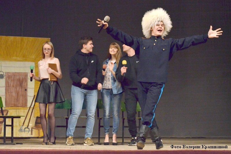 В Курганском госуниверситете стартовал XXII фестиваль студенческого творчества «Весёлый ДЯФ»