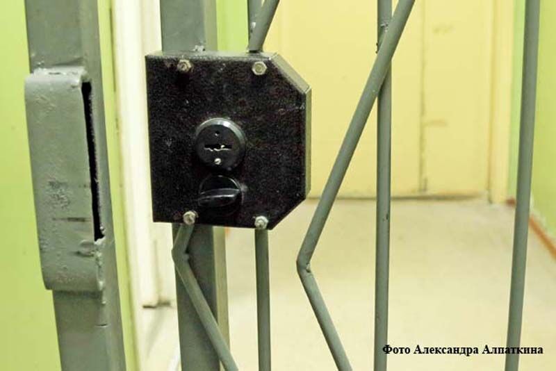 Двое зауральцев ответят за насилие над несовершеннолетней