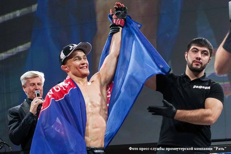 Боец смешанного стиля Денис Лаврентьев представит Курган на престижном турнире в Екатеринбурге